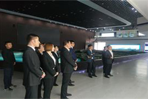 公司董事向第四批新入職員工講解普灣經(jīng)濟(jì)區(qū)規(guī)劃展廳 公司董事向第四批新入職員工講解普灣經(jīng)濟(jì)區(qū)規(guī)劃展廳